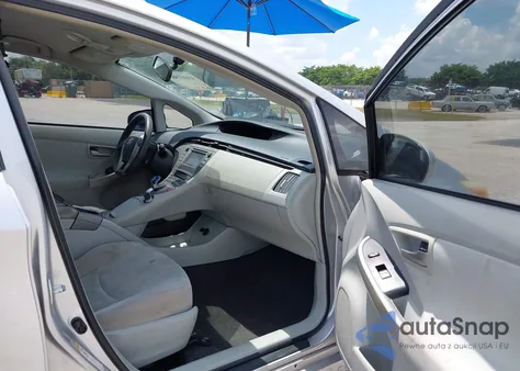 2013 Toyota Prius Three из США, поврежденный, VIN JTDKN3DU0D5646690